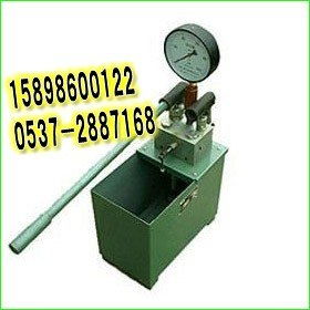 供應(yīng)手動雙缸試壓泵 手動試壓泵價格 生產(chǎn)廠家 濟寧市鑫隆工礦配件公司 礦山設(shè)備