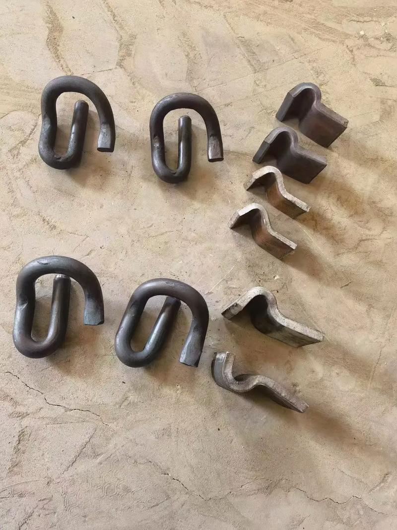 永鐵工礦鐵路配件生產(chǎn)軌道壓板,軌道夾板,壓軌器,彈條扣件,道